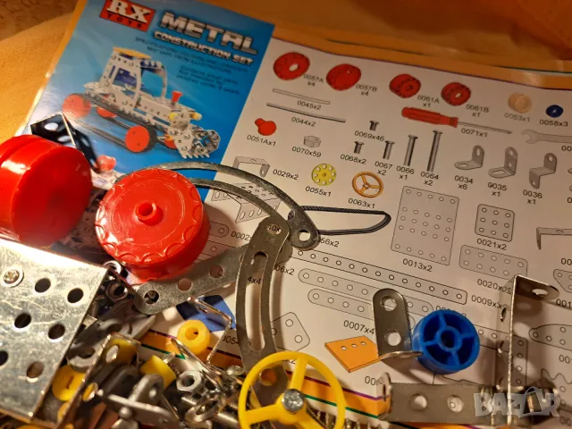 Части от метален детски конструктор, снимка 5 - Конструктори - 48886640