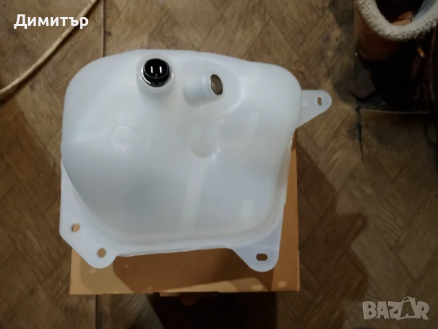 Казанче Антифриз - Разширително С Датчик За Ауди 80 Б3 1990г / Audi 80 B3 1990y, снимка 2 - Части - 50455139