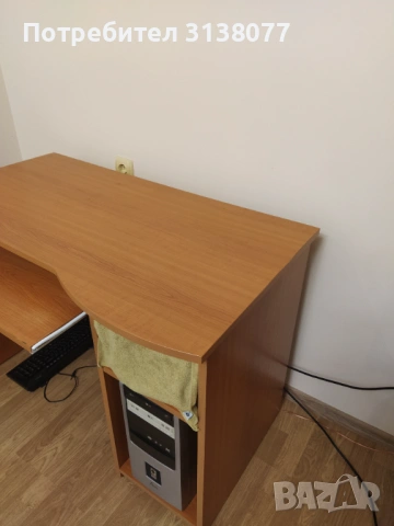 Бюро за компютър, снимка 3 - Работни маси и бюра - 53290399