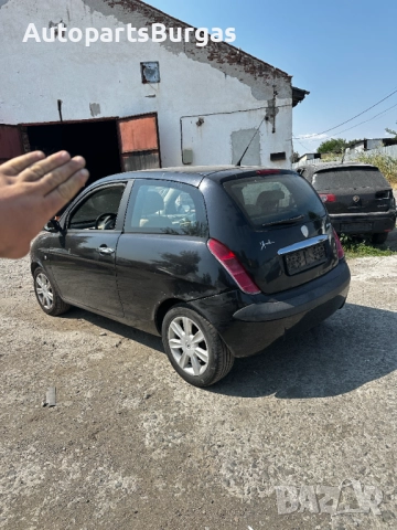 На Части! Ланчия/Lancia Ypsilon 1.3multijet 2004г, снимка 5 - Автомобили и джипове - 52597735