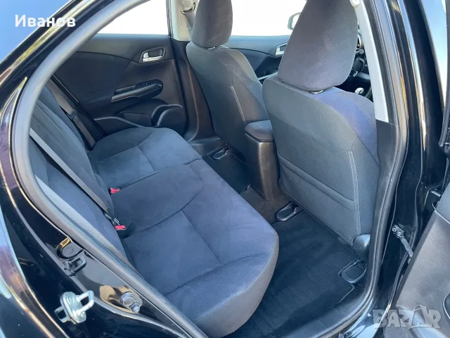Хонда Сивик 1.4 Спорт, снимка 7 - Автомобили и джипове - 56124593