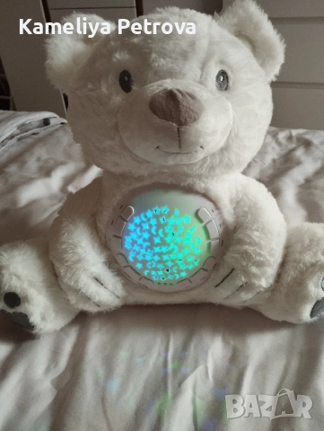 FREE2PLAY Играчка с проектор и музика МЕЧЕ БЯЛО , снимка 2 - Плюшени играчки - 52972014