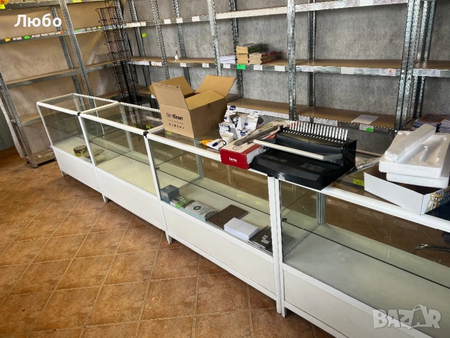 Алуминиеви щандове/ витрини 4 бр., снимка 2 - Стелажи и щандове - 53189867