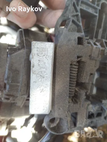 Задна , дясна брава за Opel Insignia комби, снимка 6 - Части - 50338952