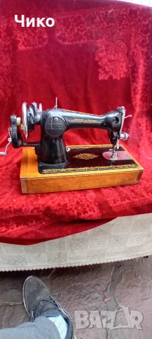 Стара здрава шевна машина 