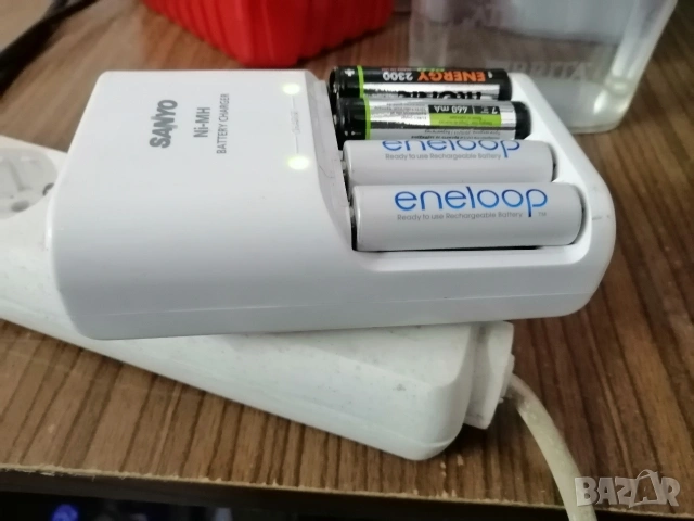 Зарядно за Ni-MH батерии SANYO NC-MON04E, снимка 3 - Друга електроника - 53535306