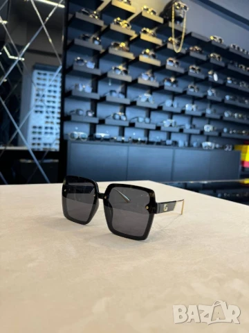 очила с черен обикновен калъф и ув защита gucci chanel , снимка 10 - Слънчеви и диоптрични очила - 51329497