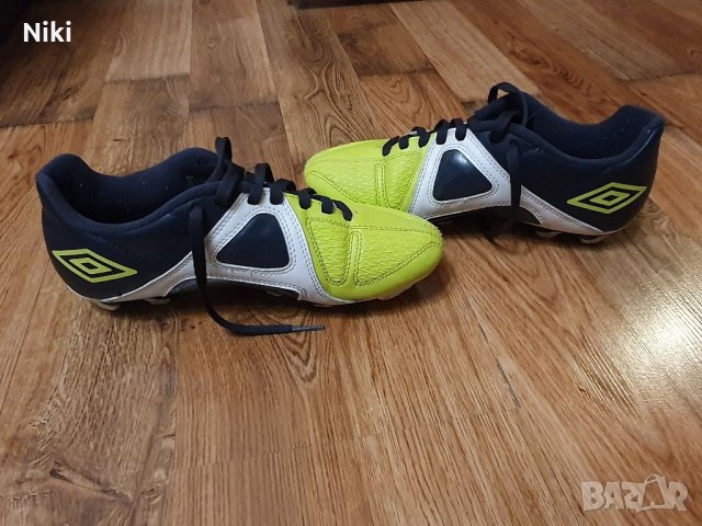 Футболни обувки - бутонки Umbro , снимка 3 - Футбол - 38726834