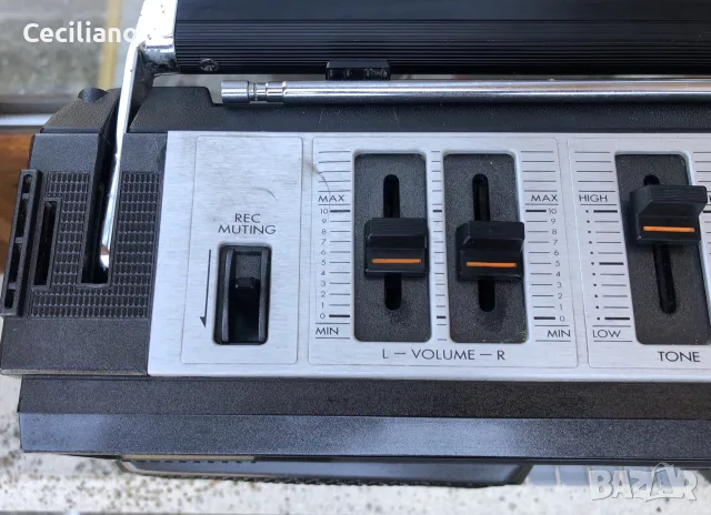 JVC RC-636L (1978)–Напълно оригинален и работещ!, снимка 9 - Радиокасетофони, транзистори - 55774142