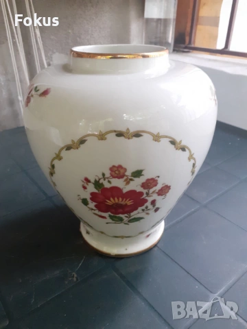 Стара ваза порцелан Hellas, снимка 2 - Антикварни и старинни предмети - 53314152