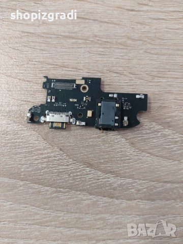 Платка за зареждане Motorola Moto One Fusion Plus, снимка 2 - Резервни части за телефони - 40667910