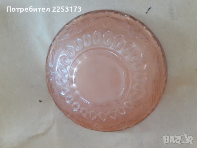 Червена соц.купа стъкло, снимка 1