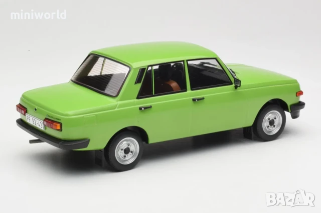 Wartburg 353 1985 - мащаб 1:18 на MCG моделът е нов в кутия, снимка 3 - Колекции - 50469659