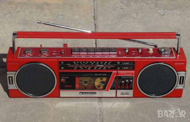 Едно малко бижу на Саньо! сервизиран,всичко работи!