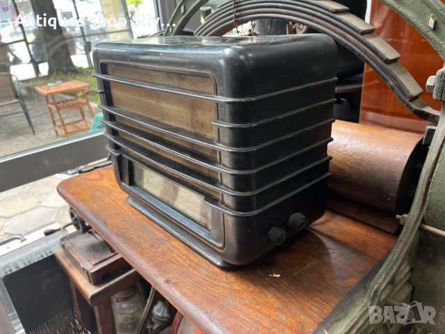 Стар радиоапарат с бакелитна кутия от "Rhythmus" Тесла №4160, снимка 3 - Антикварни и старинни предмети - 41225681
