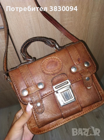 Стара Кожена Дамска Чанта, снимка 13 - Чанти - 51180892