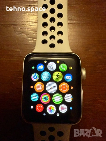 Apple Watch Series 3 Nike LTE 42mm , снимка 4 - Аксесоари за Apple - 53396508