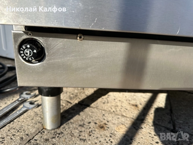 Професионална газова печка Зануси/Zanussi, снимка 4 - Обзавеждане на кухня - 52933491