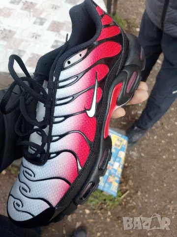 Nike Air Max Plus Black Red 44 чисто нов Nike TN Air Max Plus Black Fiery Red 369лева в магазин, снимка 10 - Маратонки - 53449414