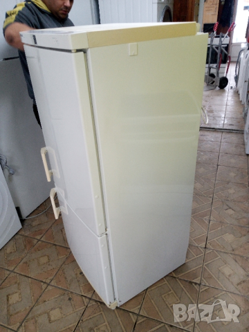 Комбиниран хладилник с фризер Liebherr 2 години гаранция!, снимка 4 - Хладилници - 44833999