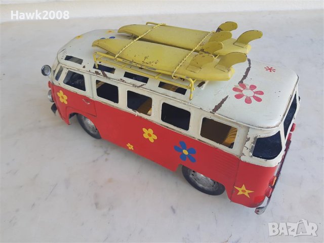 ОРИГИНАЛНА КУЛТОВА ЛАМАРИНЕНА играчка VW Калифорния хипарски 1970те год. бус със СЪРФОВЕ, снимка 10 - Други ценни предмети - 42065290