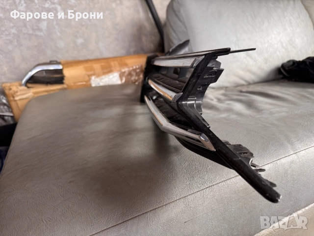 Оригинална решетка за VW Touran , снимка 3 - Части - 51745087