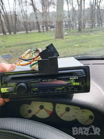 Оригинално Авторадио Sony CDX-GT35U - USB / AUX / MP3 / CD, снимка 2 - Аксесоари и консумативи - 53669084