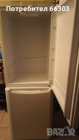 Хладилник с фризер Индезит, снимка 2 - Хладилници - 52664418