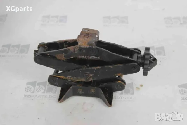 Комплект крик и ключ за Renault Clio II (1998-2005), снимка 2 - Части - 48612085