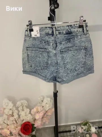 Къси дънки в размер S нови с етикет, снимка 10 - Дънки - 49600759