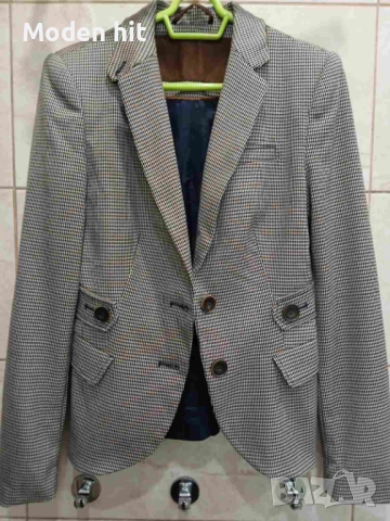 Дамски сака, снимка 4 - Сака - 51936289