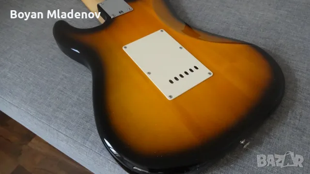 Fender Squier Affinity Strat и Boss GT-1 комплект, снимка 6 - Китари - 56288549