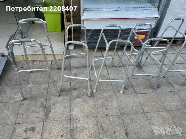 Инвалидни проходилки , снимка 2 - Инвалидни колички - 47475382