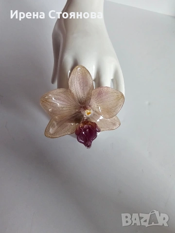 🌼"Орхидейна свежест" 🌼„Винтидж пръстен с истинска орхидея в епоксидна смола – уникално ръчно бижу“, снимка 3 - Пръстени - 53870085