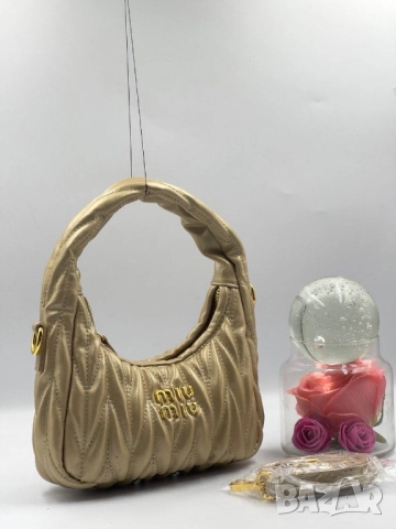чанти Miu Miu , снимка 6 - Чанти - 51431074