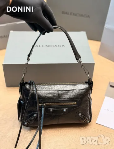 Balenciaga Дамска чанта, кожа, снимка 7 - Чанти - 56018622