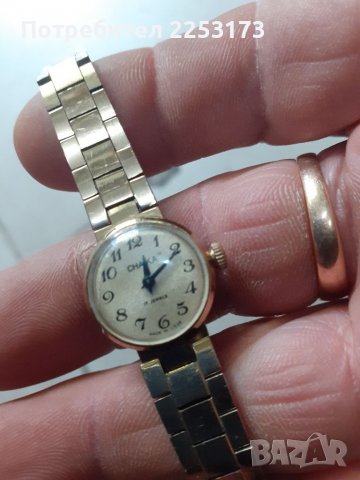 Дамски часовник Чайка от соц.време, снимка 2 - Антикварни и старинни предмети - 39511994