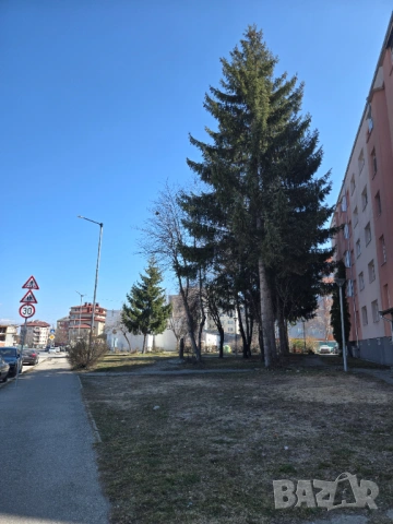 Продавам 3 ст апартамент тухла 100кв гр.Самоков до детската градина