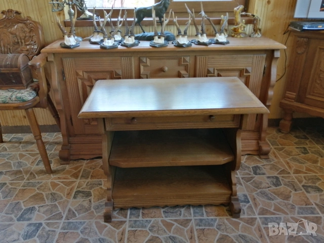 Ретро дървен шкаф/TV маса с чекмедже 