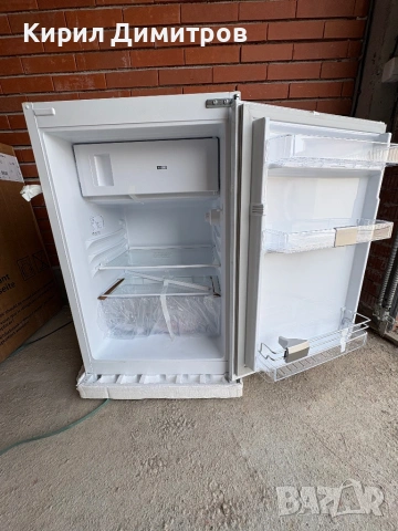 ЧИСТО НОВ МАЛЪК ХЛАДИЛНИК 86см , снимка 3 - Хладилници - 53752777