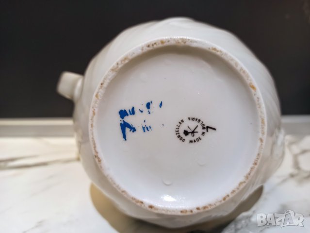 Порцеланов чайник, снимка 4 - Прибори за хранене, готвене и сервиране - 41551517