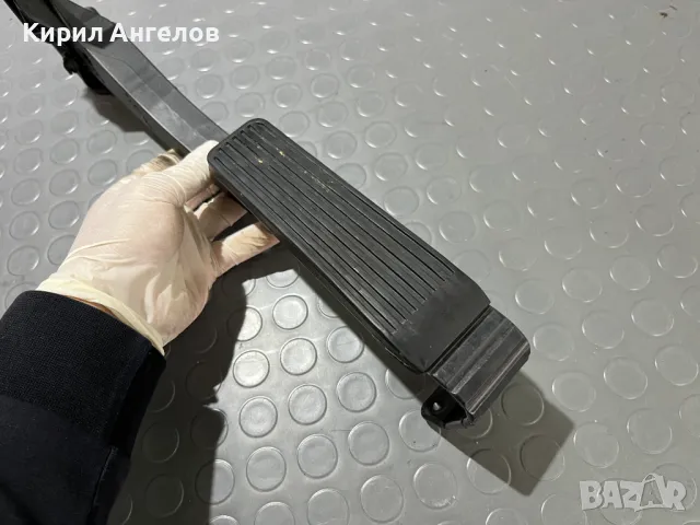 Педала на газта за Mercedes E-class W210, снимка 2 - Части - 50309234