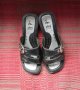 Продавам летни дамски чехли номер 37 с катарама, снимка 1 - Чехли - 40974345
