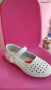 Официални бели кожени обувки с лепенка , снимка 1 - Детски обувки - 44526977