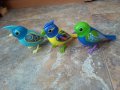 Три дигитални пеещи птички