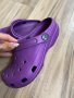 Оригинални тъмно лилави чехли Crocs ! 33-34 н, снимка 1 - Детски сандали и чехли - 40846697