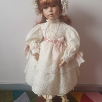 Английска порцеланова кукла Debra , снимка 5 - Колекции - 44527300