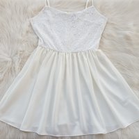 Бяла дамска рокля с дантела H&M М-Л, снимка 2 - Рокли - 41926459