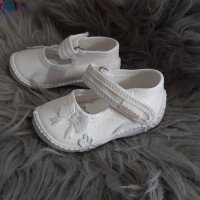 ДЕТСКИ ПАНТОФИ Обувки Бели VIGGAMI размери 18/ 25, снимка 2 - Детски обувки - 35798699