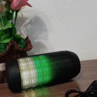 Bluetooth портативна тонколона RGB LED осветителни. Biltema 84-1258., снимка 3 - Bluetooth тонколони - 35931044